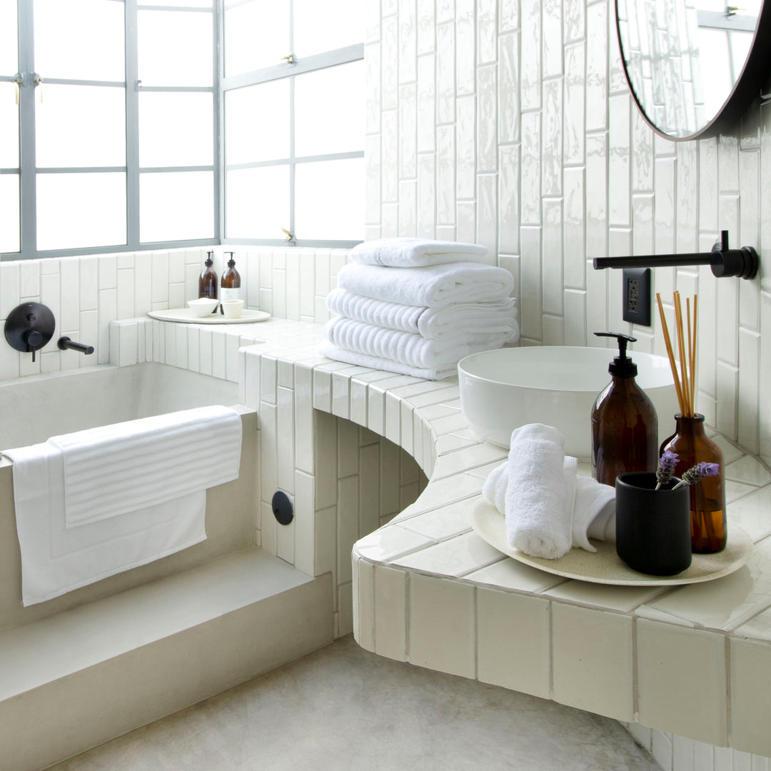 Toalla Bliss Algodón Puntos Bordada