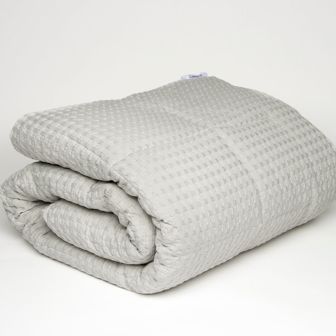 Quilt Nido de Abeja con Decorativos Euro