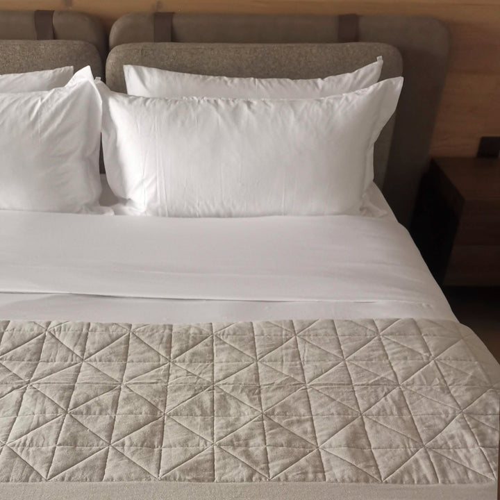 Coverlet Stone