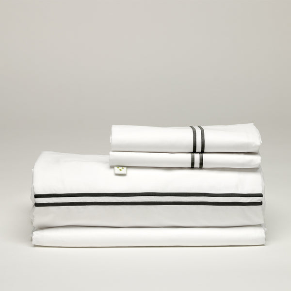 Percale Sheet Set with Embroidered Scalloped Edges