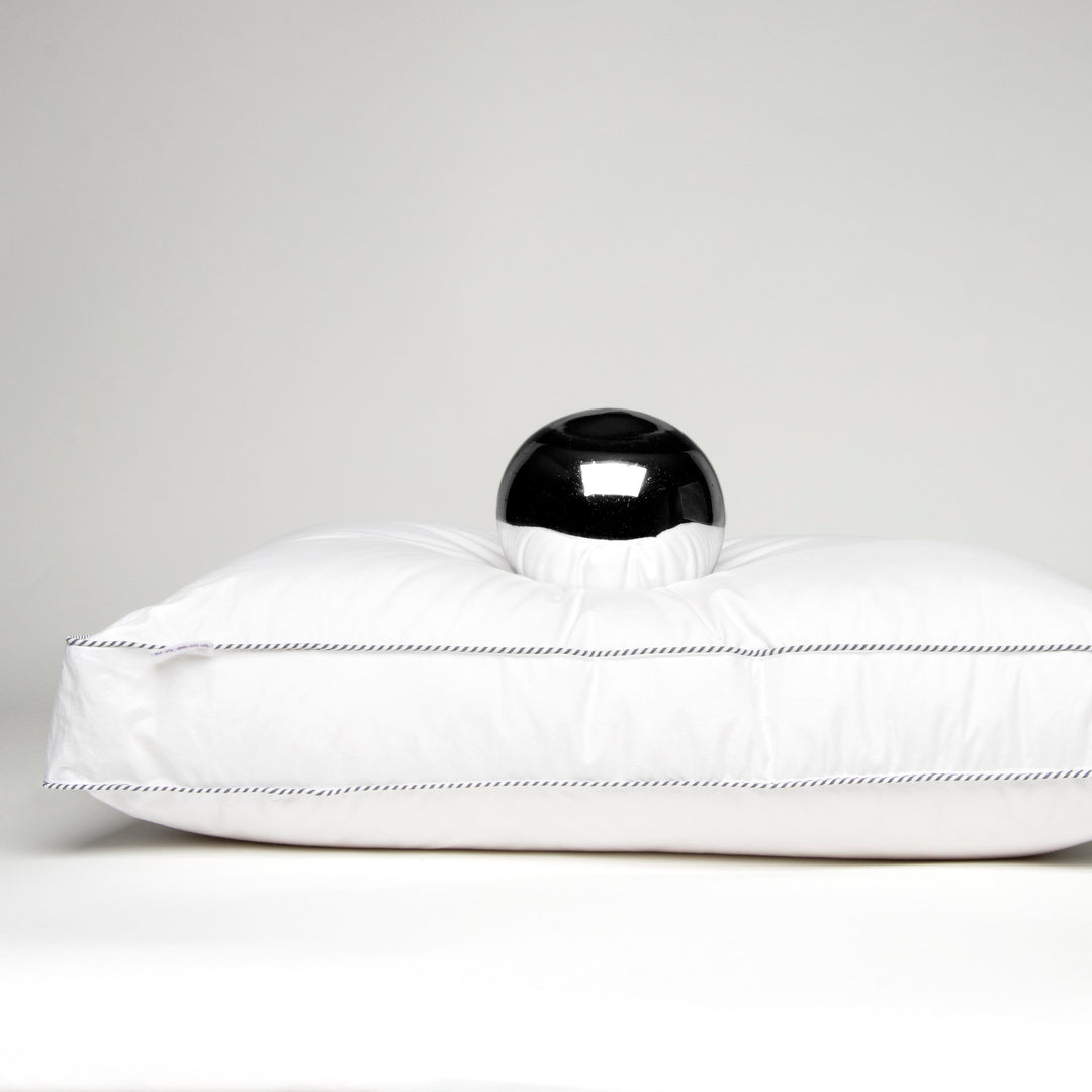 Almohada Natural Soft Vivenda rellena de 100% plumón blanco natural de 750 Fill Power.